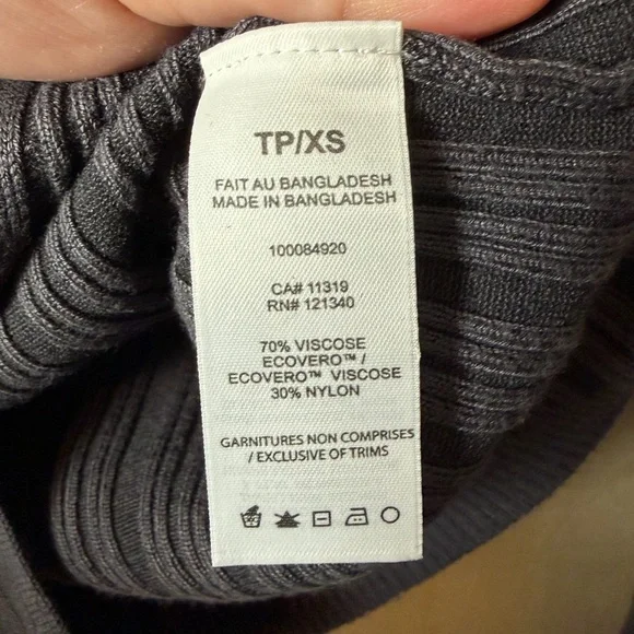 Garage Mockneck Bodycon Ribbed Sweater Women’s Size Small - Picture 4 of 6